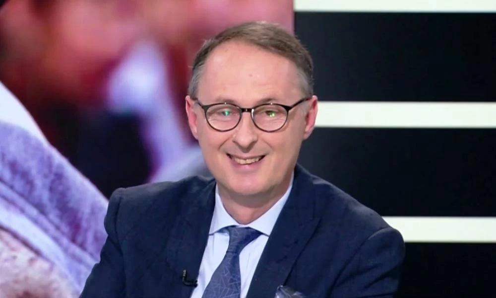 Σύψας: Ενδεχομένως να μη φιλάμε εικόνες ή το χέρι του ιερέα